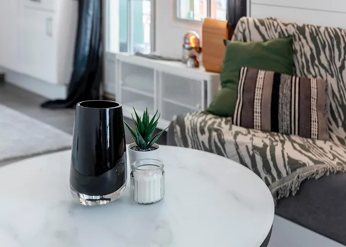 La Terrasse, Vue Sur Les Toits De Lägenhet *